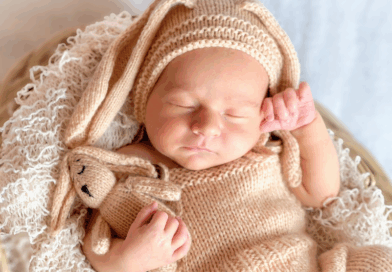 Homem dá tapa na cabeça de criança alegando ser ‘bebê reborn’